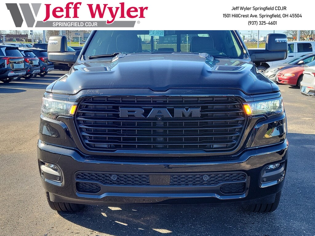 New 2026 Ram 1500 LARAMIE CREW CAB 4X4 5'7 BOX Pickup