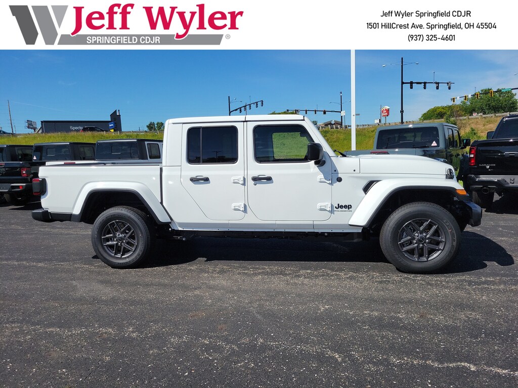 New 2026 Jeep Gladiator SPORT S 4X4 Pickup