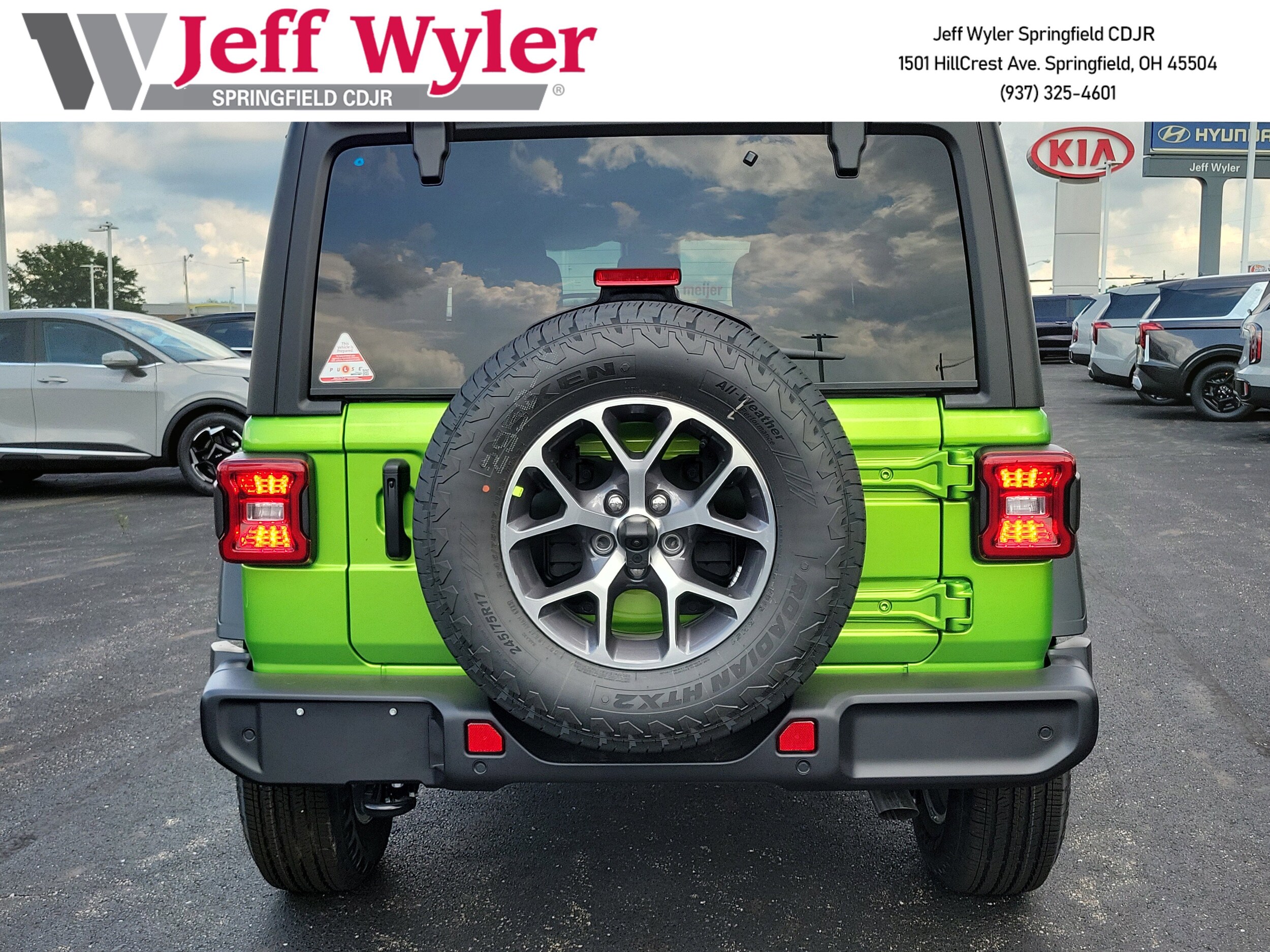 2025 Jeep Wrangler Sport S photo 4