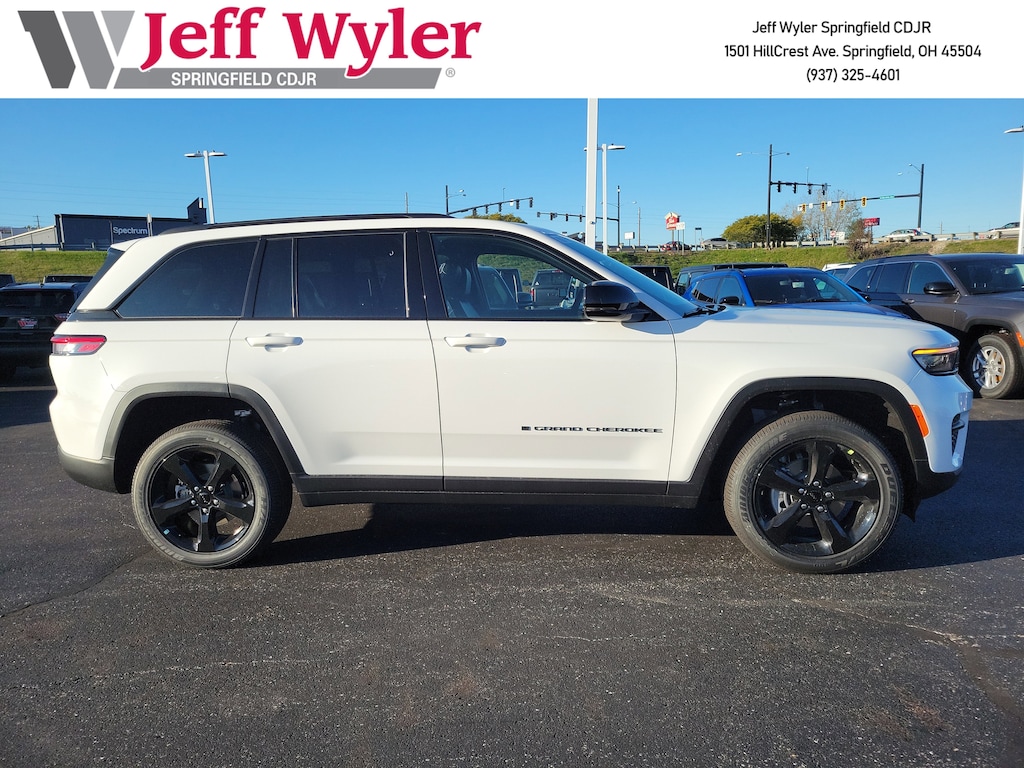 New 2025 Jeep Grand Cherokee ALTITUDE X 4X4 Sport Utility