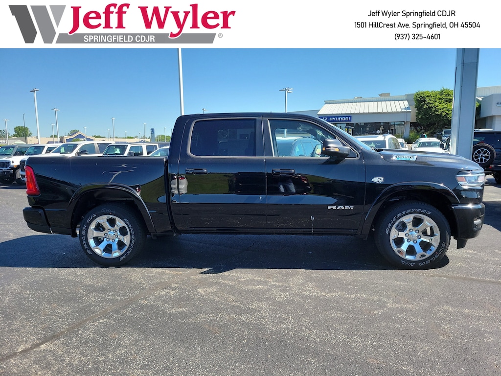 New 2026 Ram 1500 BIG HORN CREW CAB 4X4 5'7 BOX Pickup