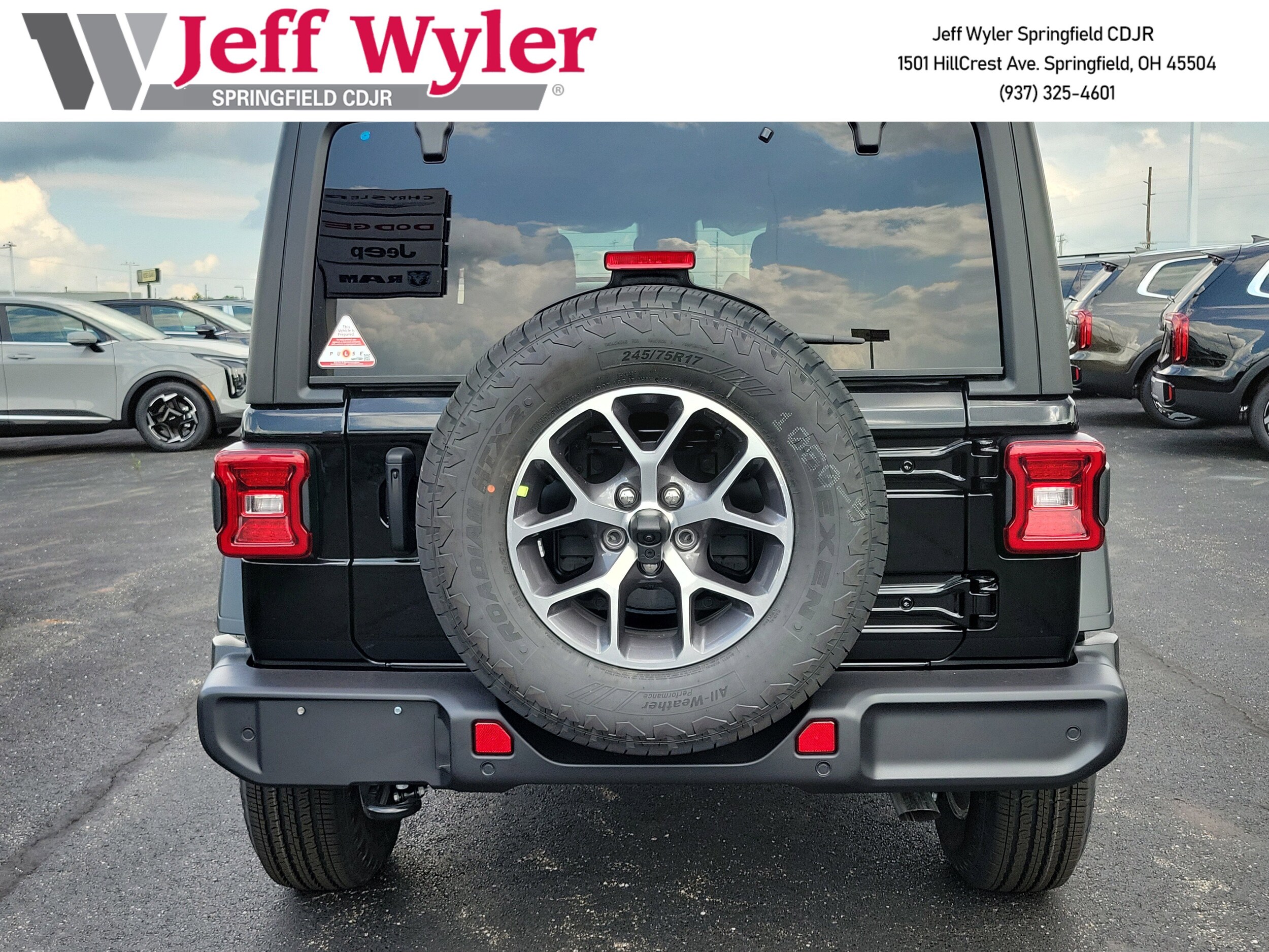 2025 Jeep Wrangler Sport S photo 4