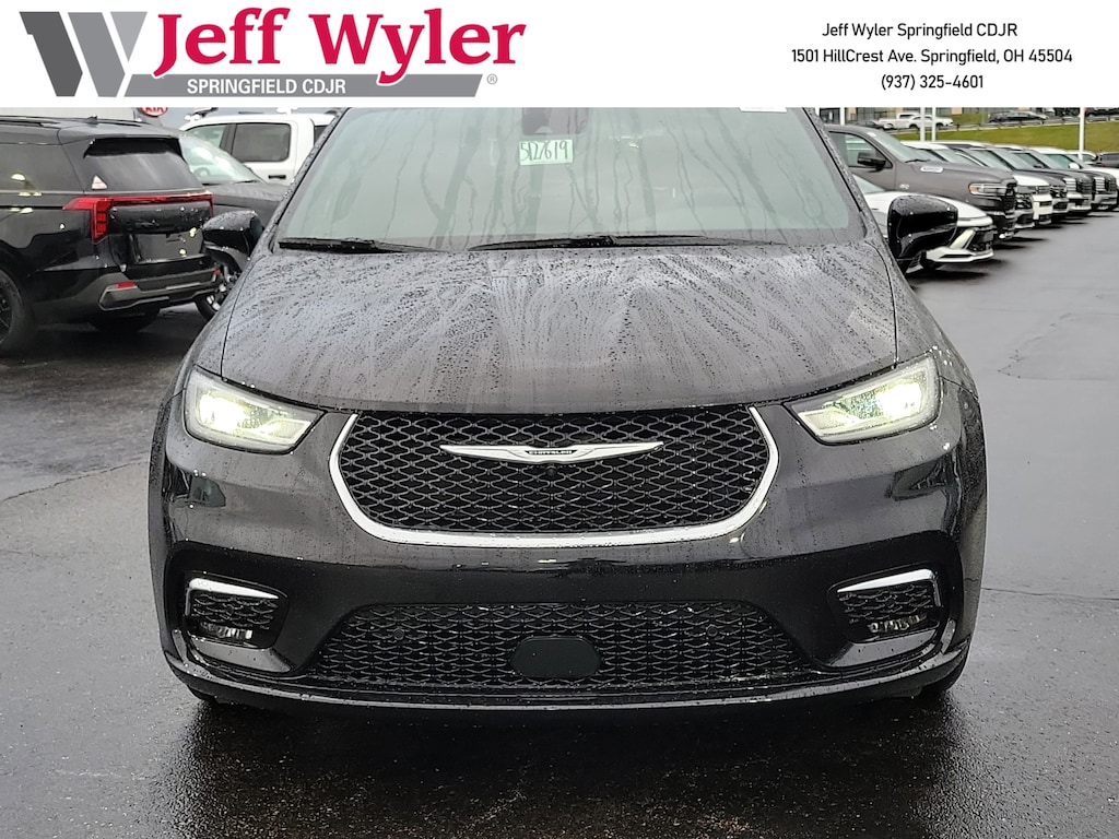 New 2026 Chrysler Pacifica SELECT Passenger Van