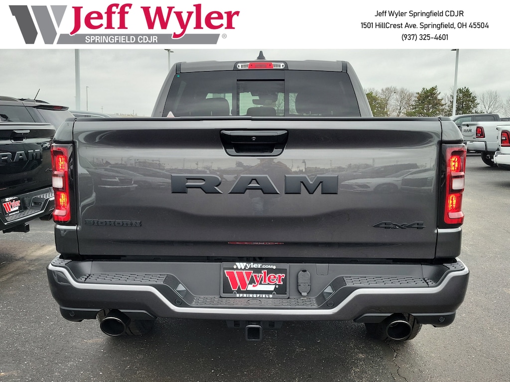 New 2026 Ram 1500 BIG HORN CREW CAB 4X4 5'7 BOX Pickup