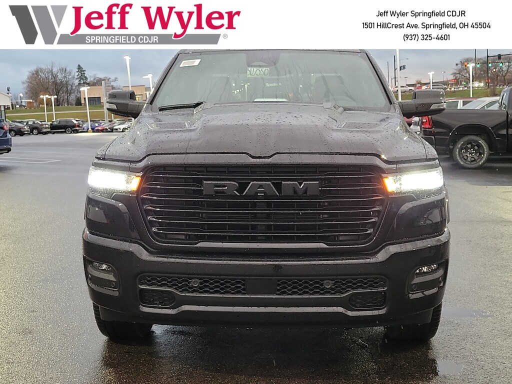 New 2026 Ram 1500 LARAMIE CREW CAB 4X4 5'7 BOX Pickup