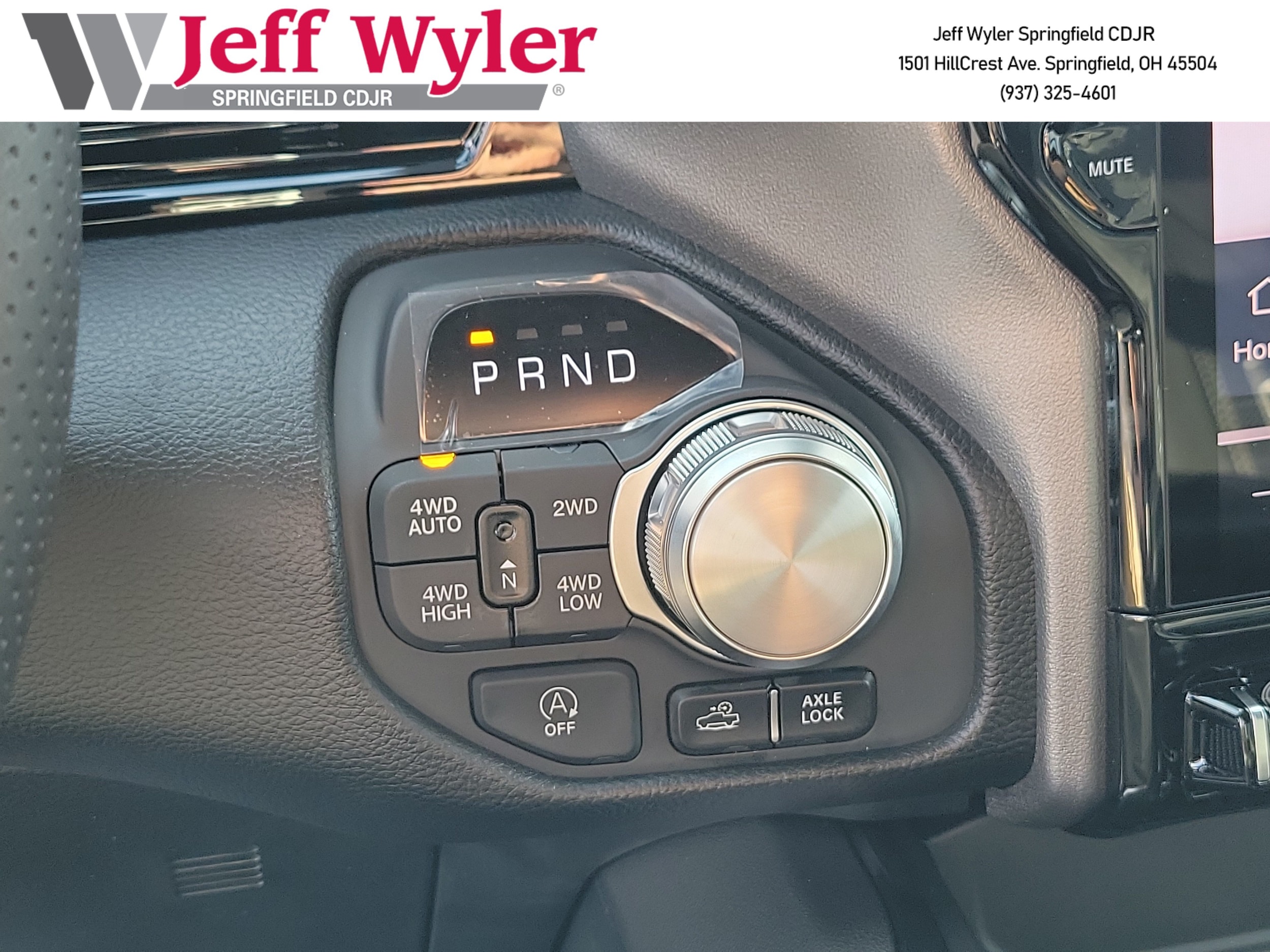 2026 RAM 1500 Rebel - Photo 15
