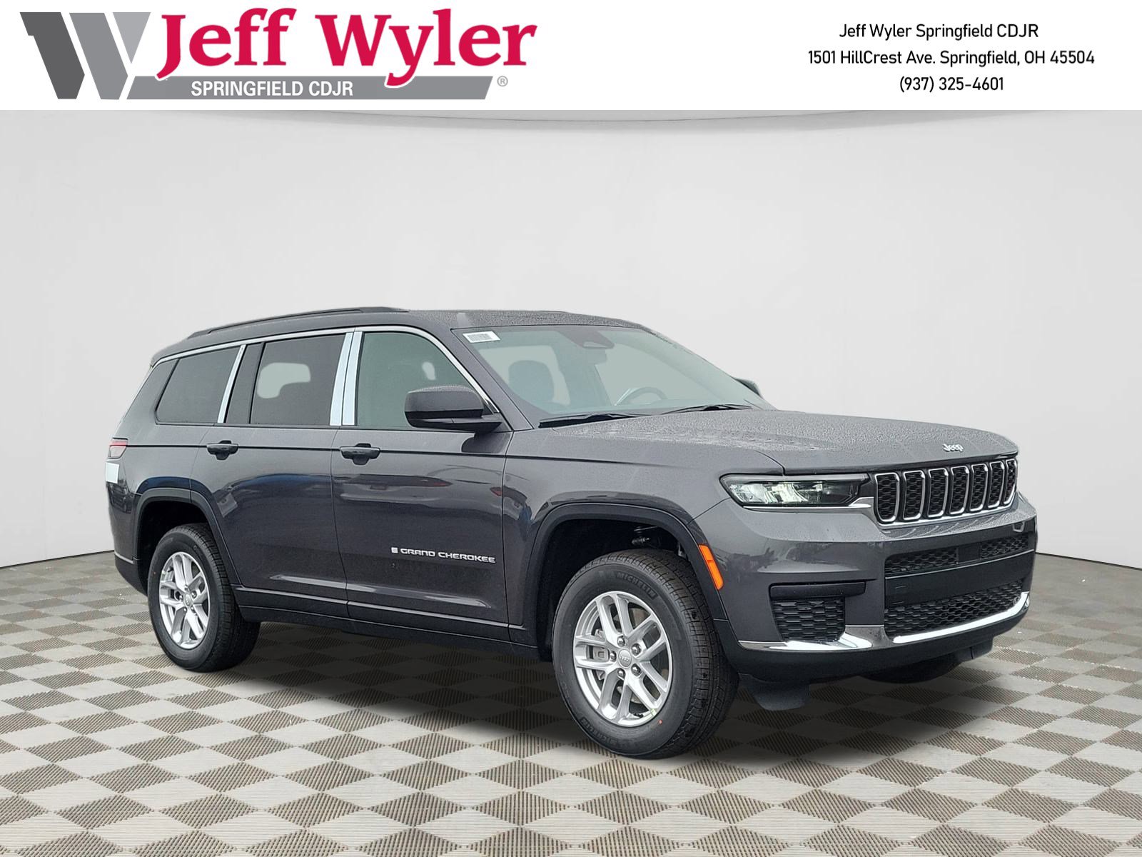2025 Jeep Grand Cherokee L Laredo's photo