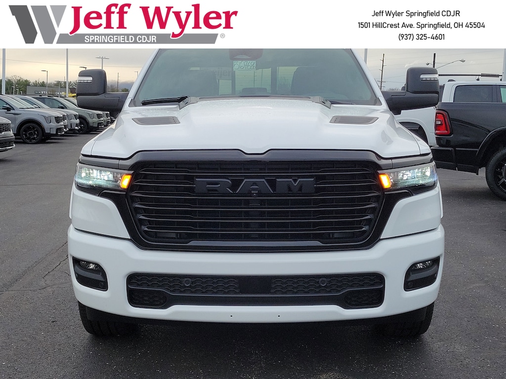 New 2026 Ram 1500 LARAMIE CREW CAB 4X4 5'7 BOX Pickup