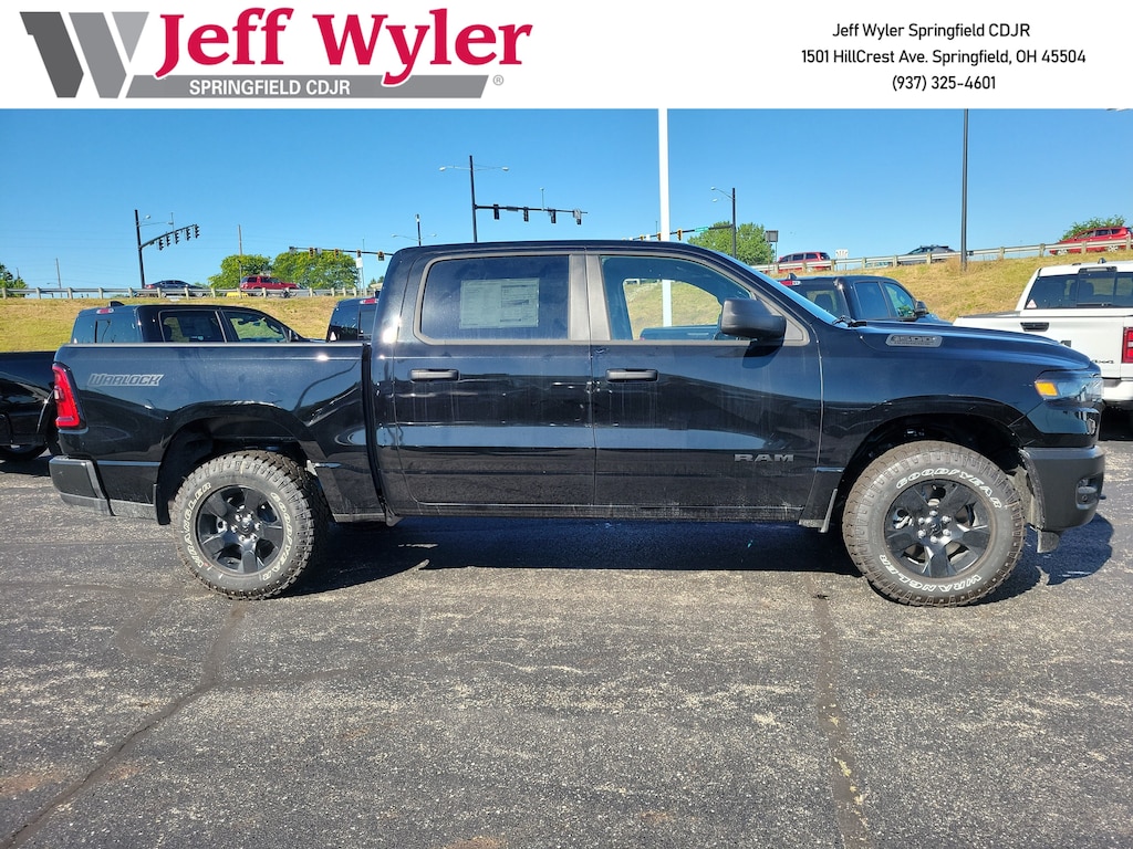 New 2026 Ram 1500 WARLOCK CREW CAB 4X4 5'7 BOX Pickup