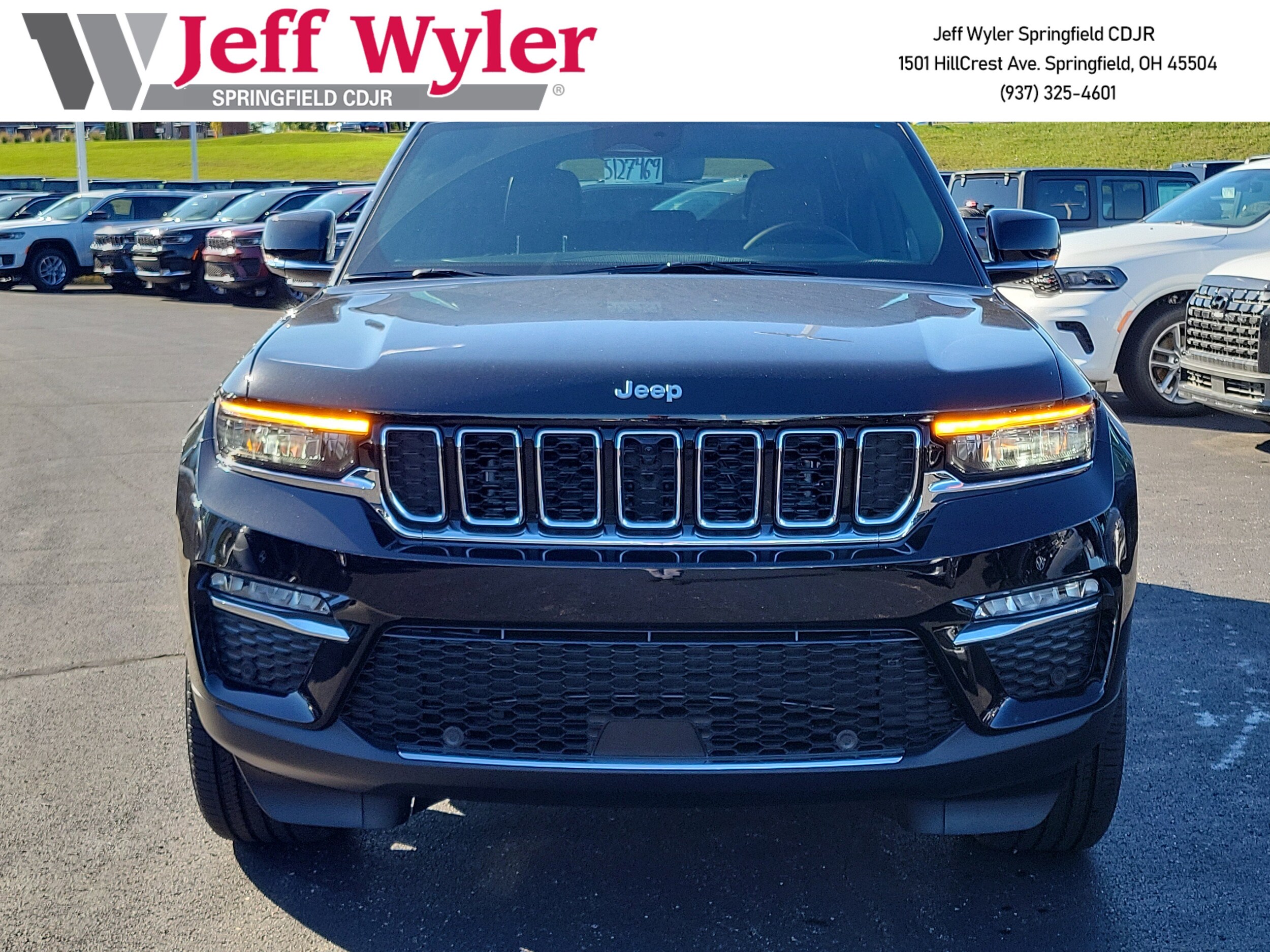 2025 Jeep Grand Cherokee Limited photo 2