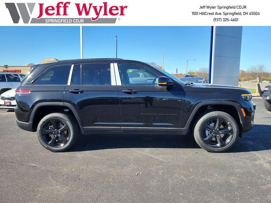 New 2025 Jeep Grand Cherokee ALTITUDE X 4X4 Sport Utility