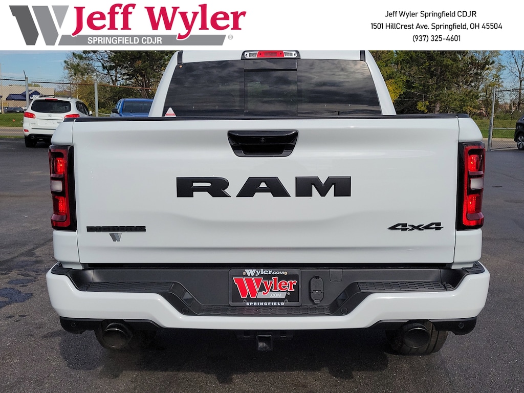 New 2026 Ram 1500 BIG HORN CREW CAB 4X4 5'7 BOX Pickup