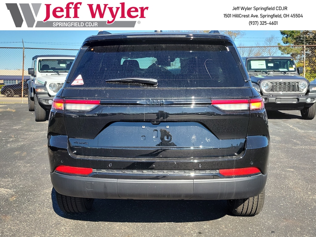 New 2025 Jeep Grand Cherokee ALTITUDE X 4X4 Sport Utility