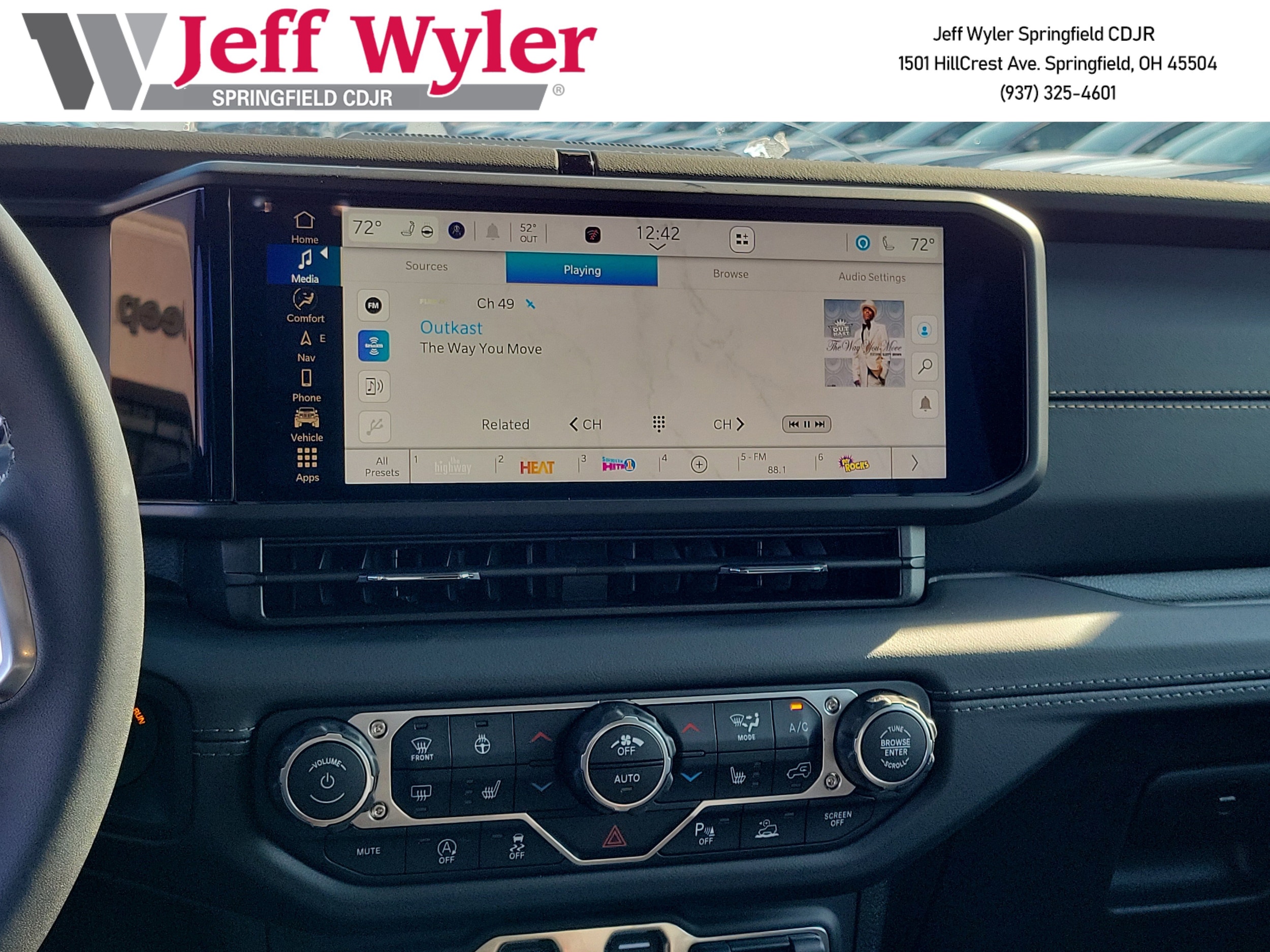 2025 Jeep Wrangler 4-Door Sahara - Photo 10
