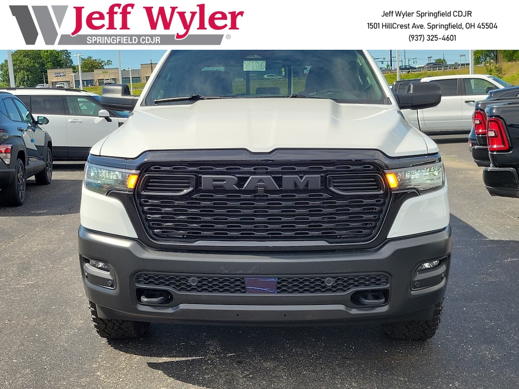 New 2026 Ram 1500 WARLOCK CREW CAB 4X4 5'7 BOX Pickup