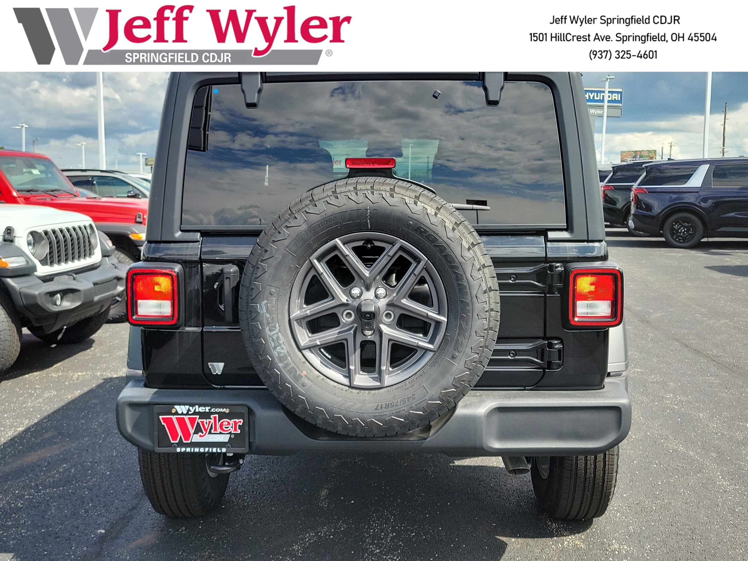 2025 Jeep Wrangler Sport S photo 3