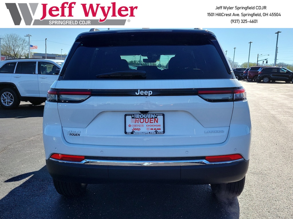 New 2026 Jeep Grand Cherokee LAREDO 4X4 Sport Utility