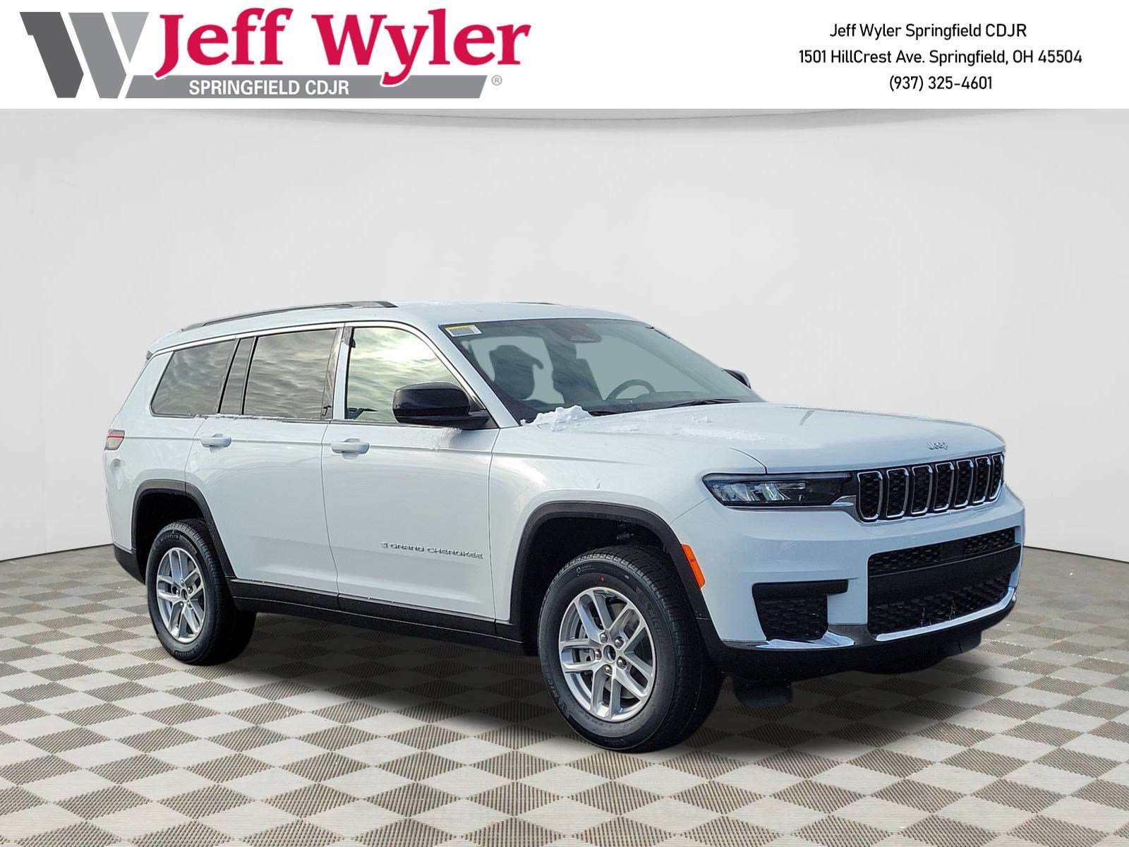 2025 Jeep Grand Cherokee L Laredo's photo