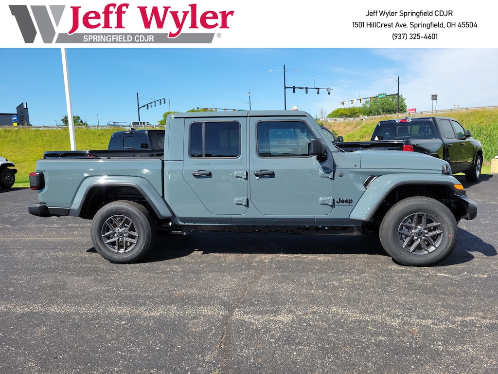 New 2026 Jeep Gladiator SPORT S 4X4 Pickup