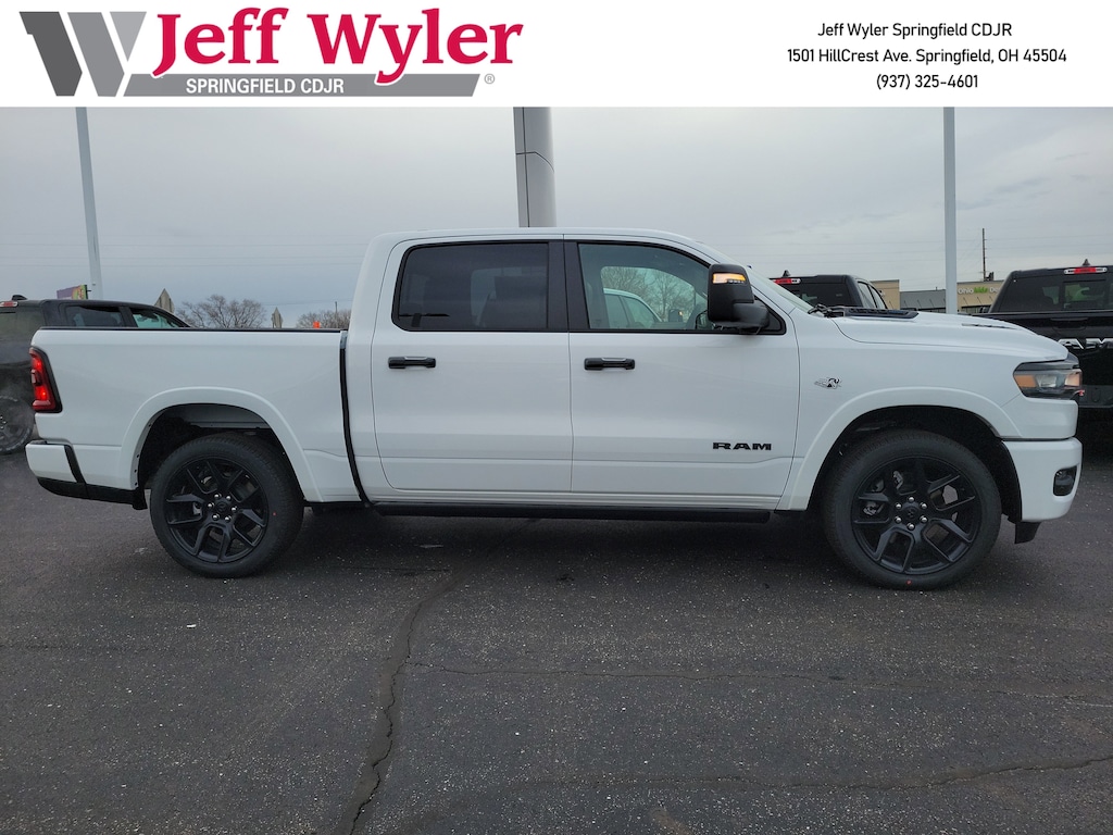 New 2026 Ram 1500 LARAMIE CREW CAB 4X4 5'7 BOX Pickup