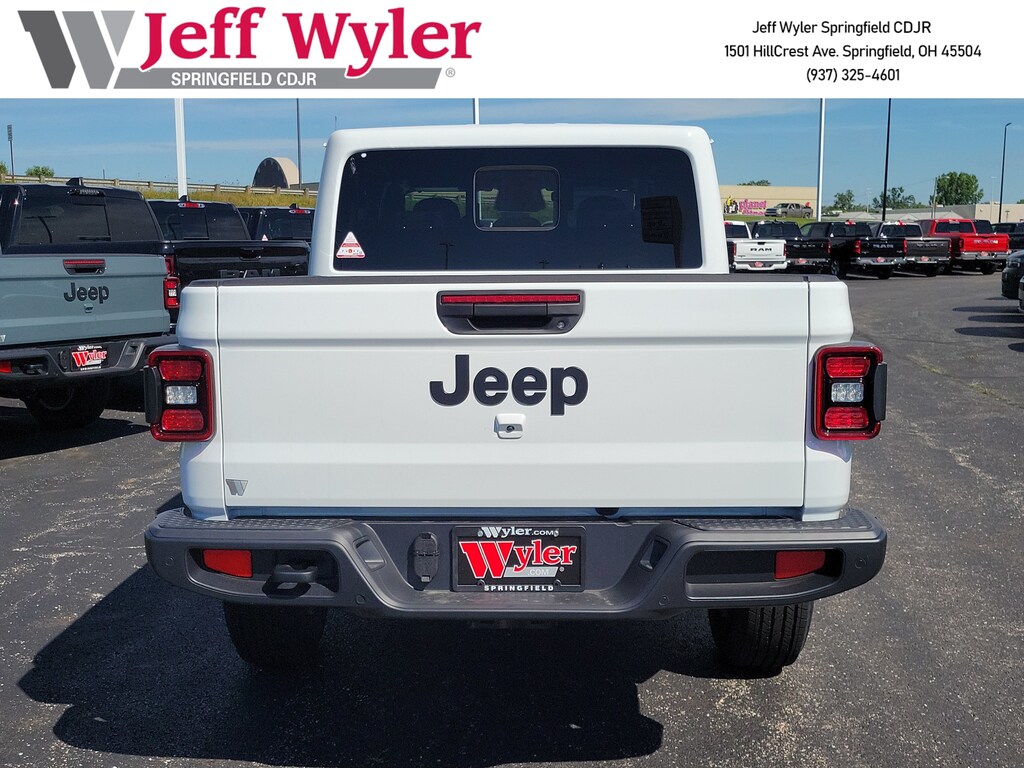 New 2026 Jeep Gladiator SPORT S 4X4 Pickup