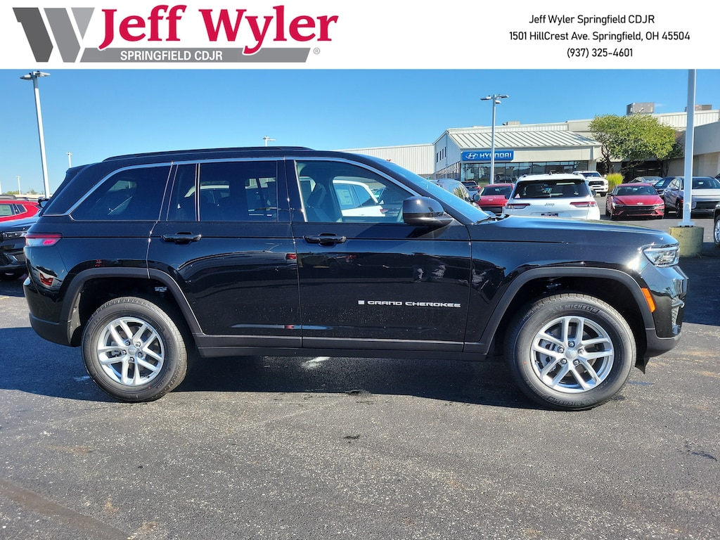 New 2025 Jeep Grand Cherokee LAREDO X 4X4 Sport Utility