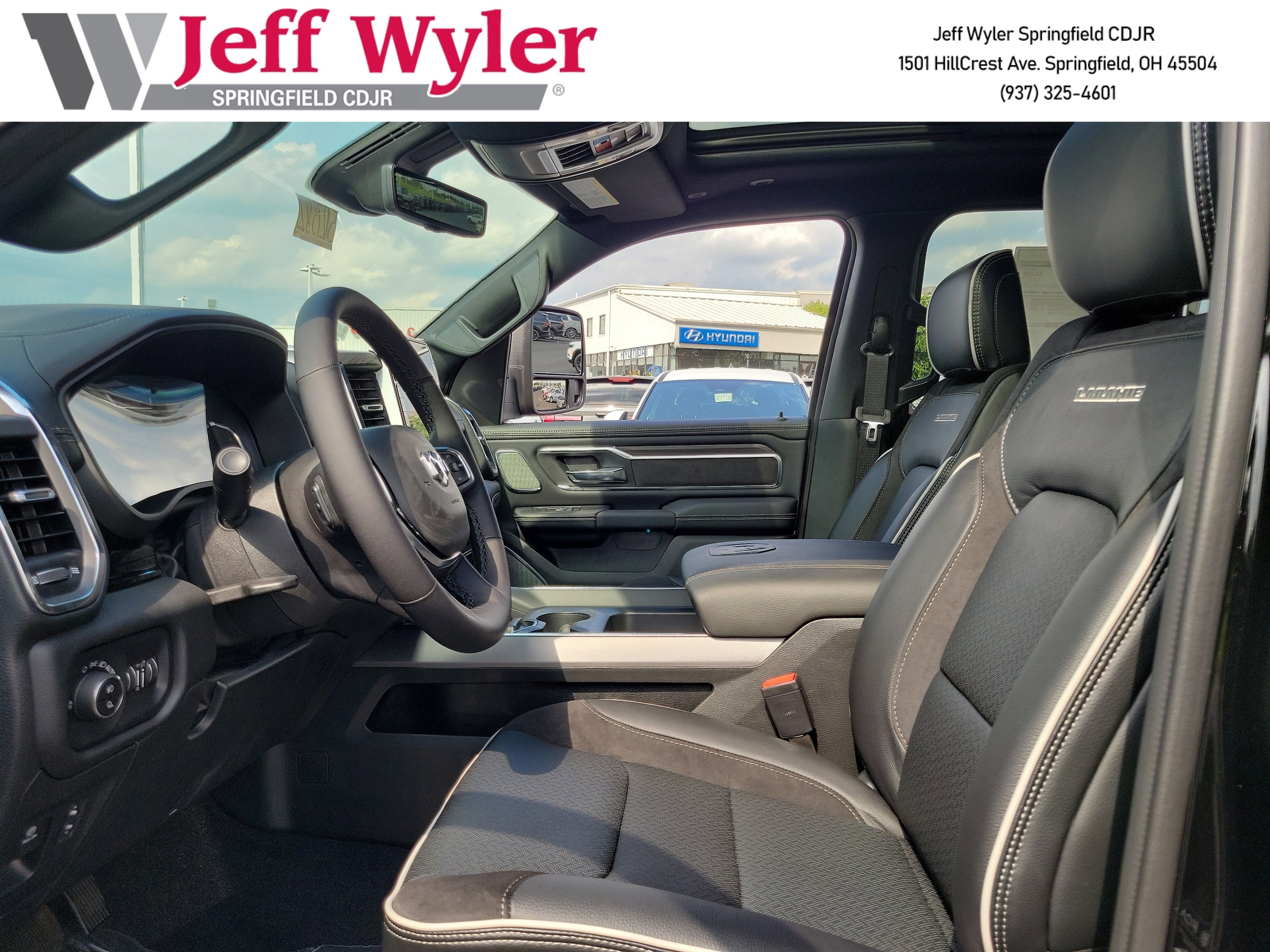 2026 RAM 1500 Laramie - Photo 14