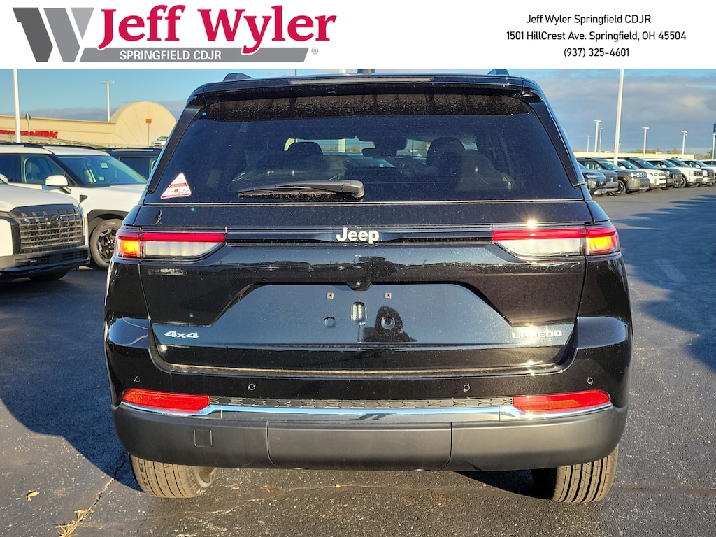 New 2025 Jeep Grand Cherokee LAREDO X 4X4 Sport Utility