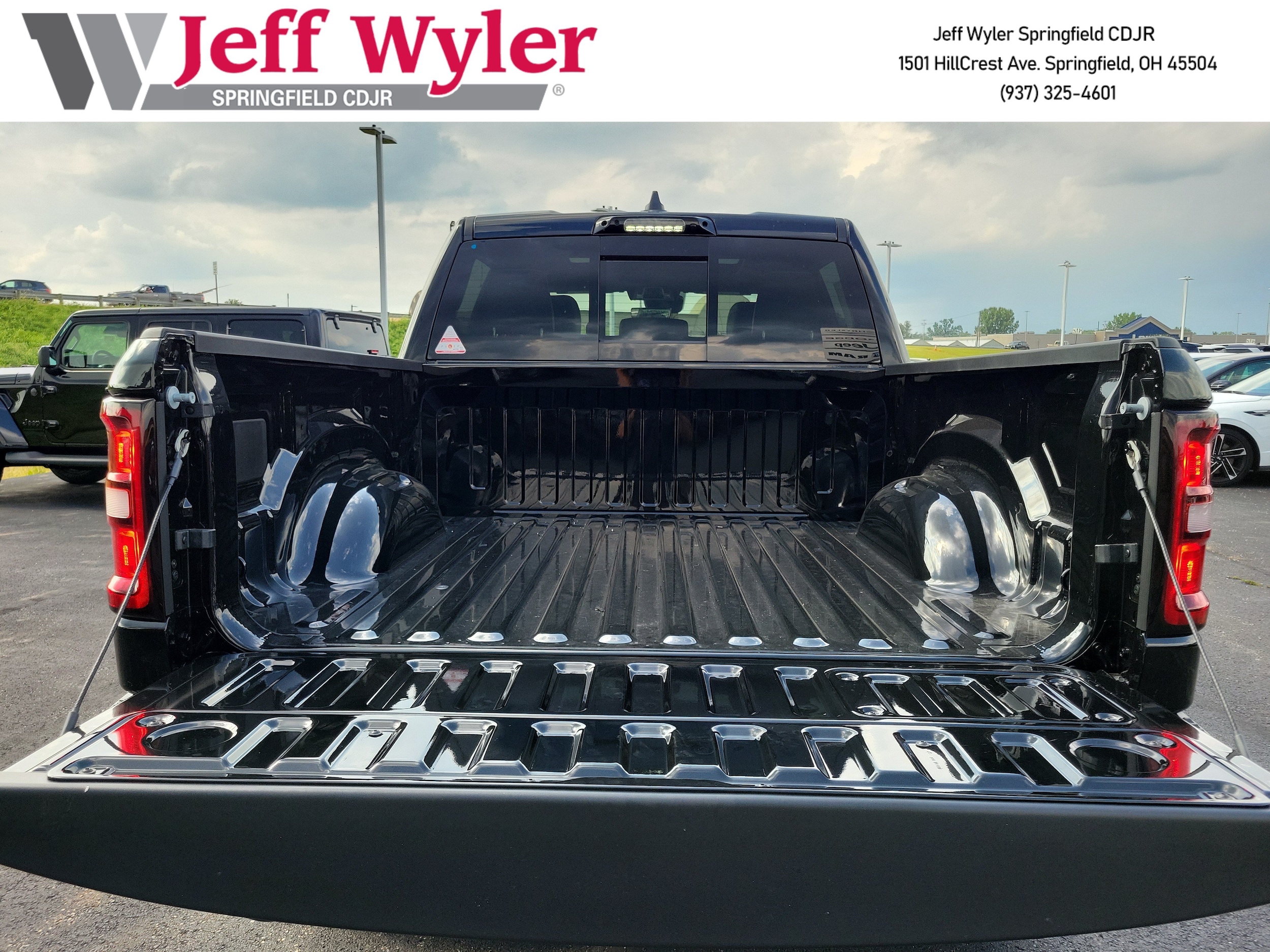 2026 RAM 1500 Laramie - Photo 7