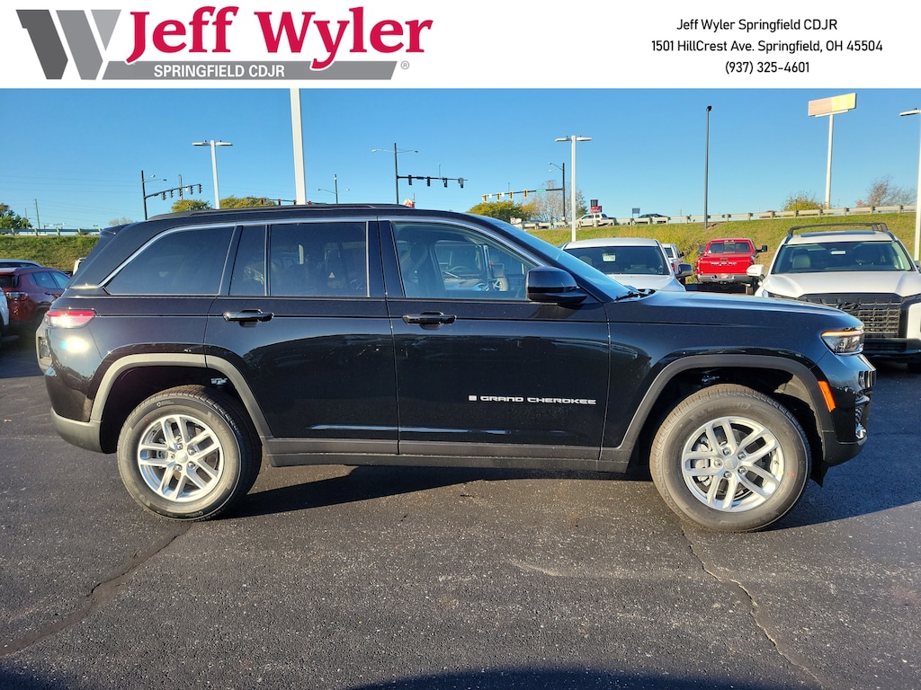 New 2025 Jeep Grand Cherokee LAREDO X 4X4 Sport Utility