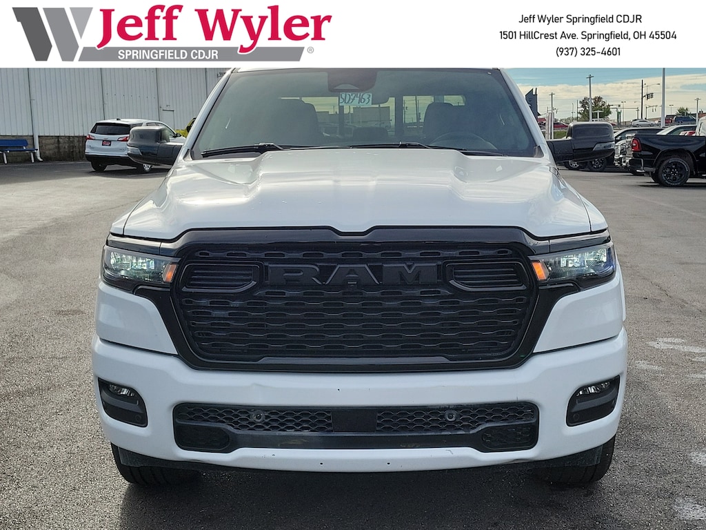 New 2026 Ram 1500 BIG HORN CREW CAB 4X4 5'7 BOX Pickup