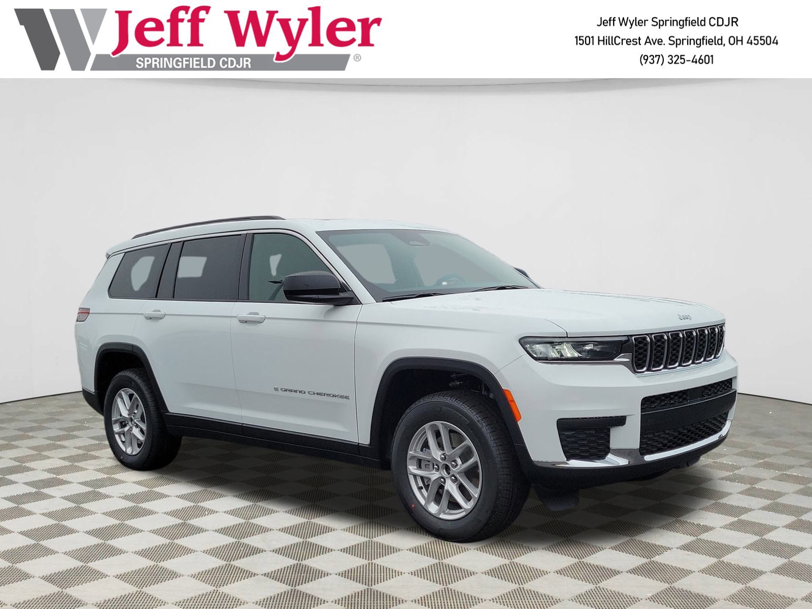 2025 Jeep Grand Cherokee L Laredo's photo