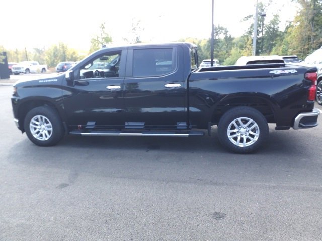 2020 Chevrolet Silverado 1500 LT photo 2