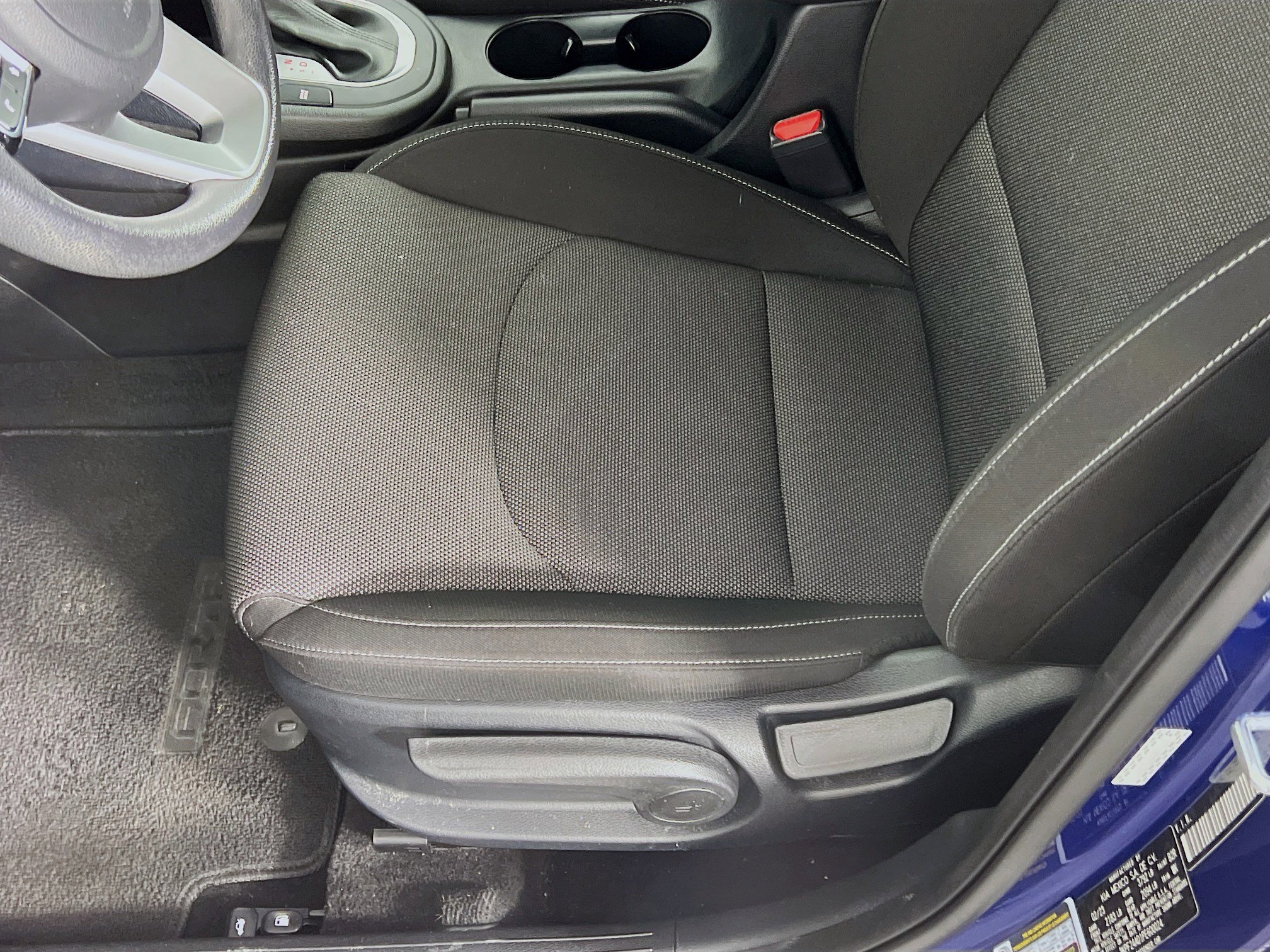 2023 Kia Forte LXS photo 3