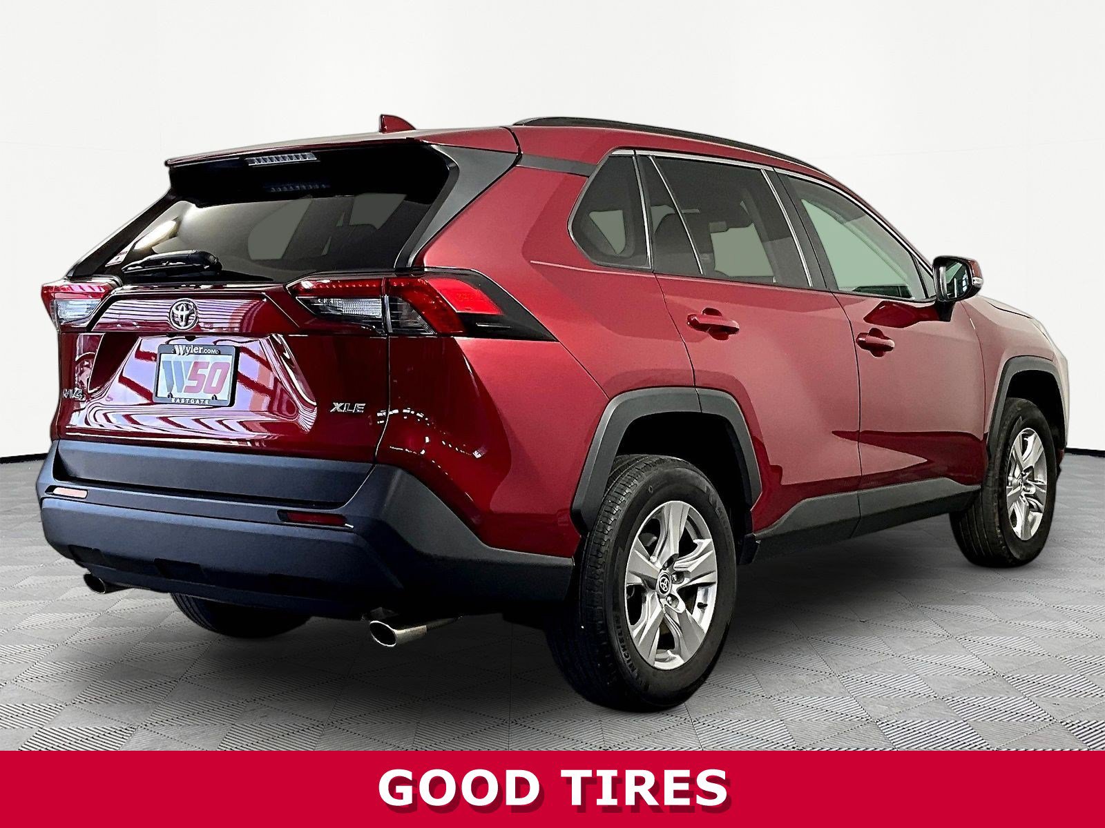 2023 Toyota RAV4 XLE - Photo 8