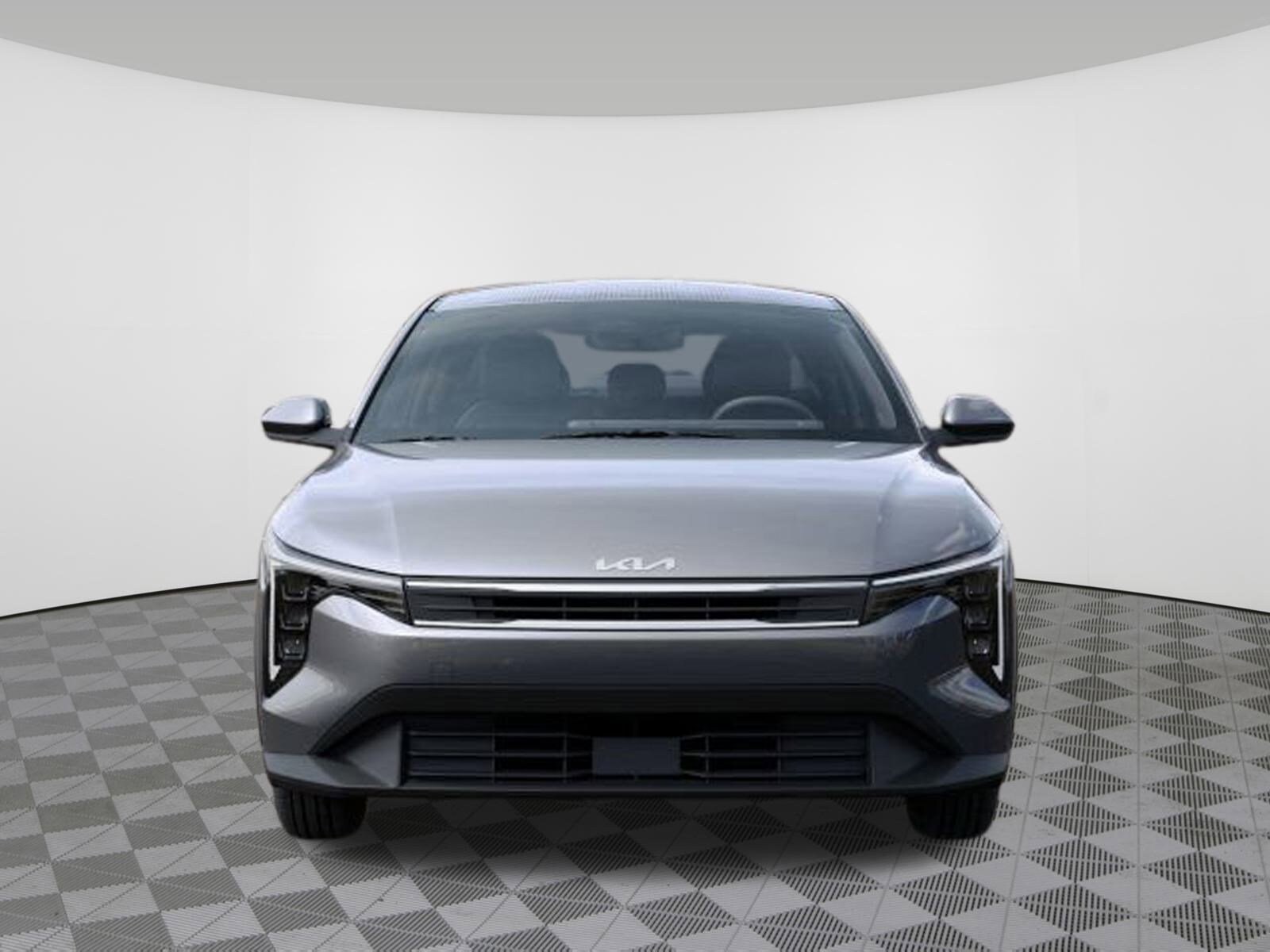 2025 Kia K4 LXS photo 2