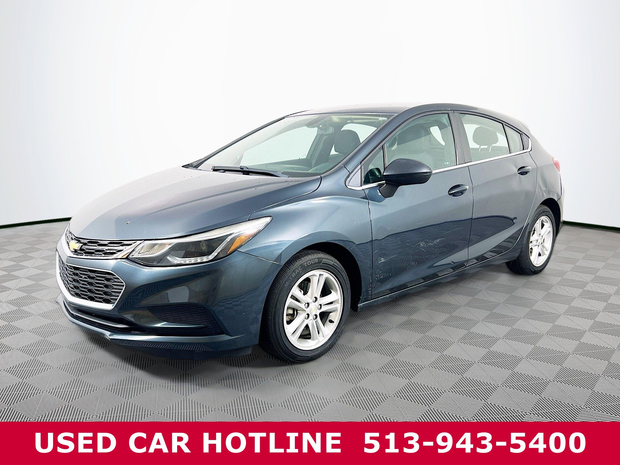 Used 2017 Chevrolet Cruze LT with VIN 3G1BE6SM8HS593116 for sale in Batavia, OH