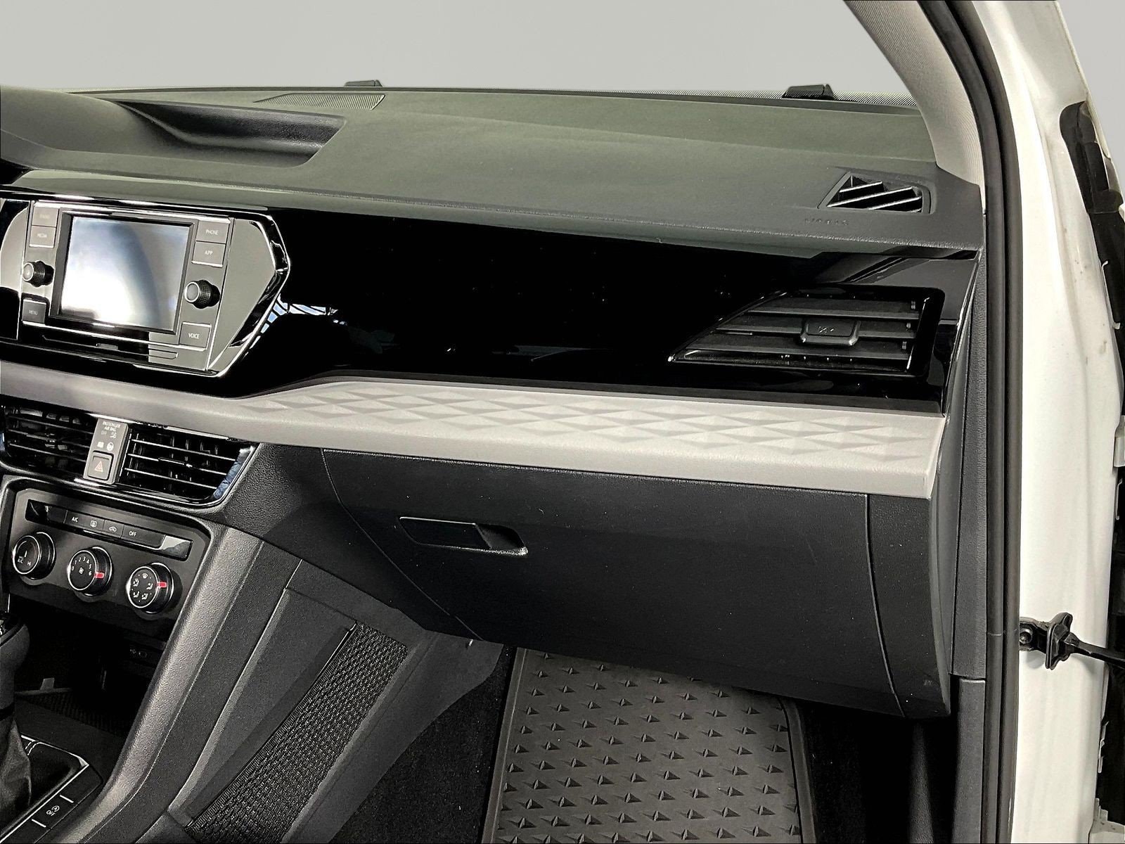 2022 Volkswagen Taos S - Photo 28