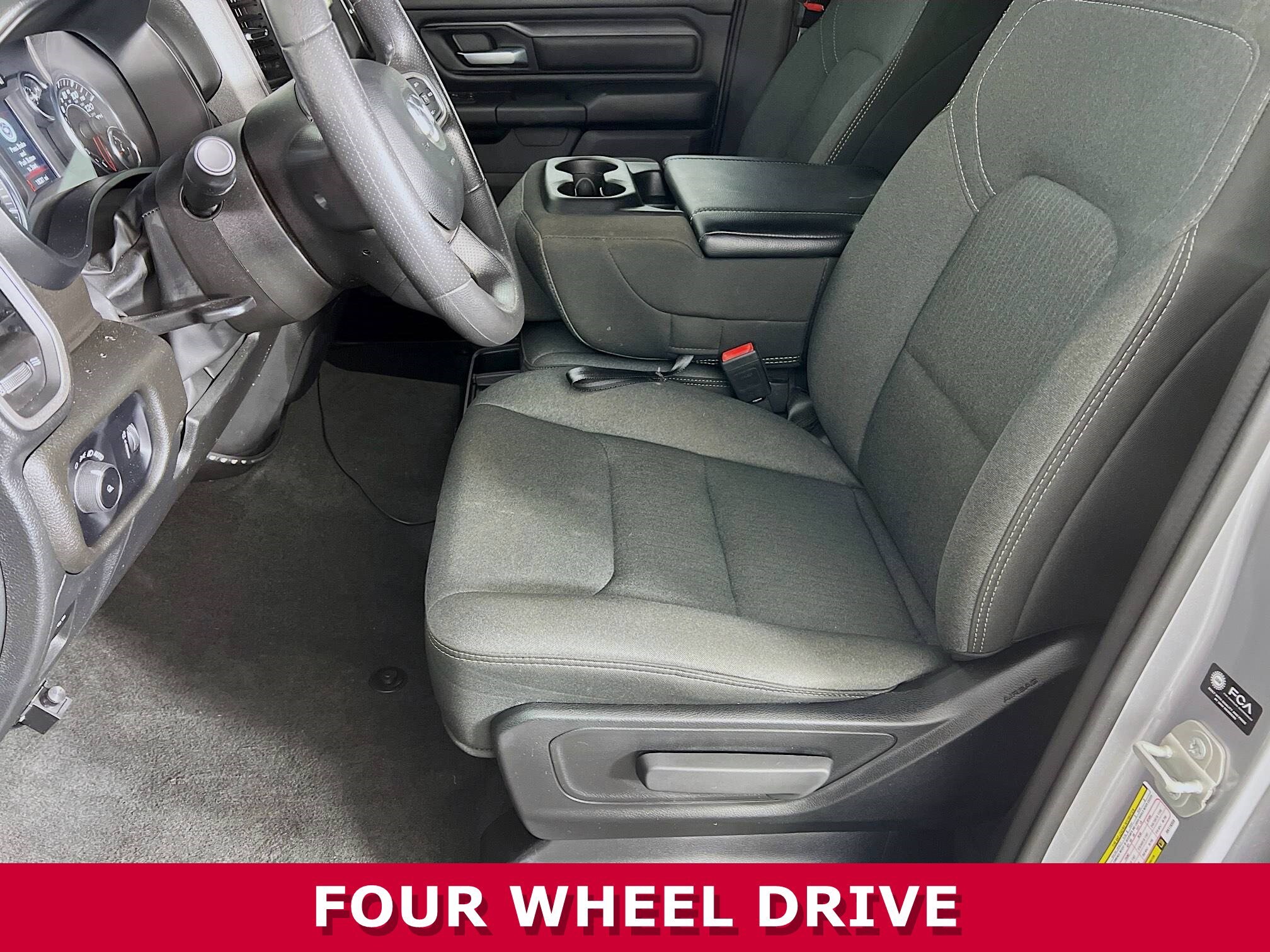 2024 Ram 1500 Tradesman photo 3