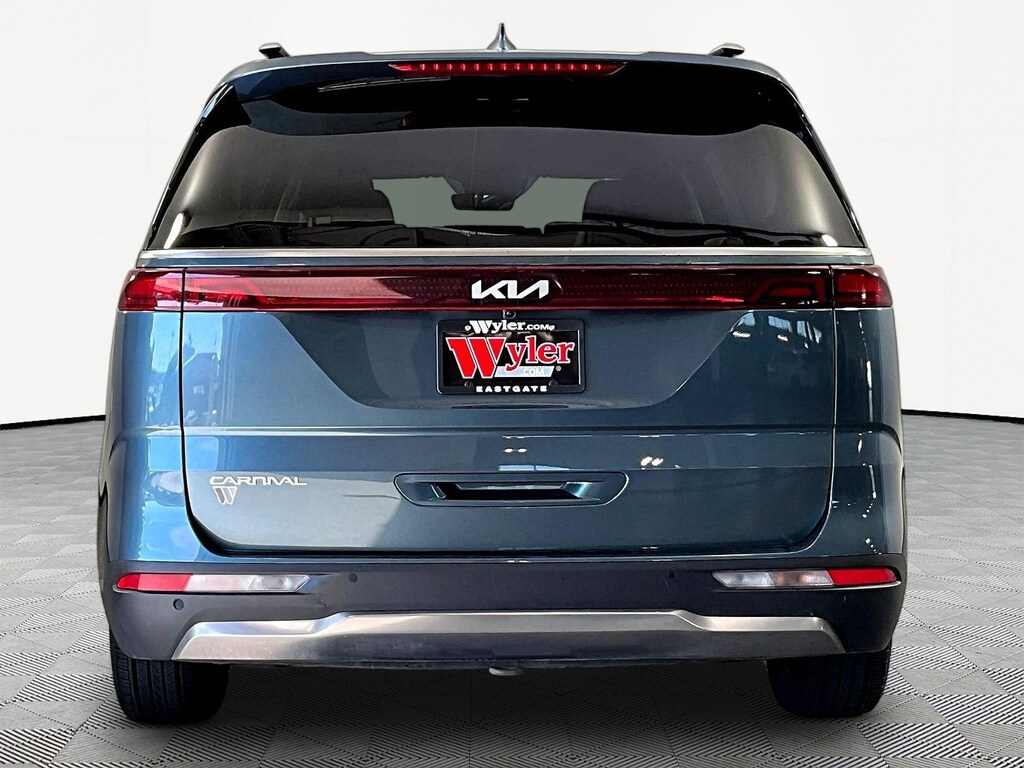 Used 2024 Kia Carnival SX MPV