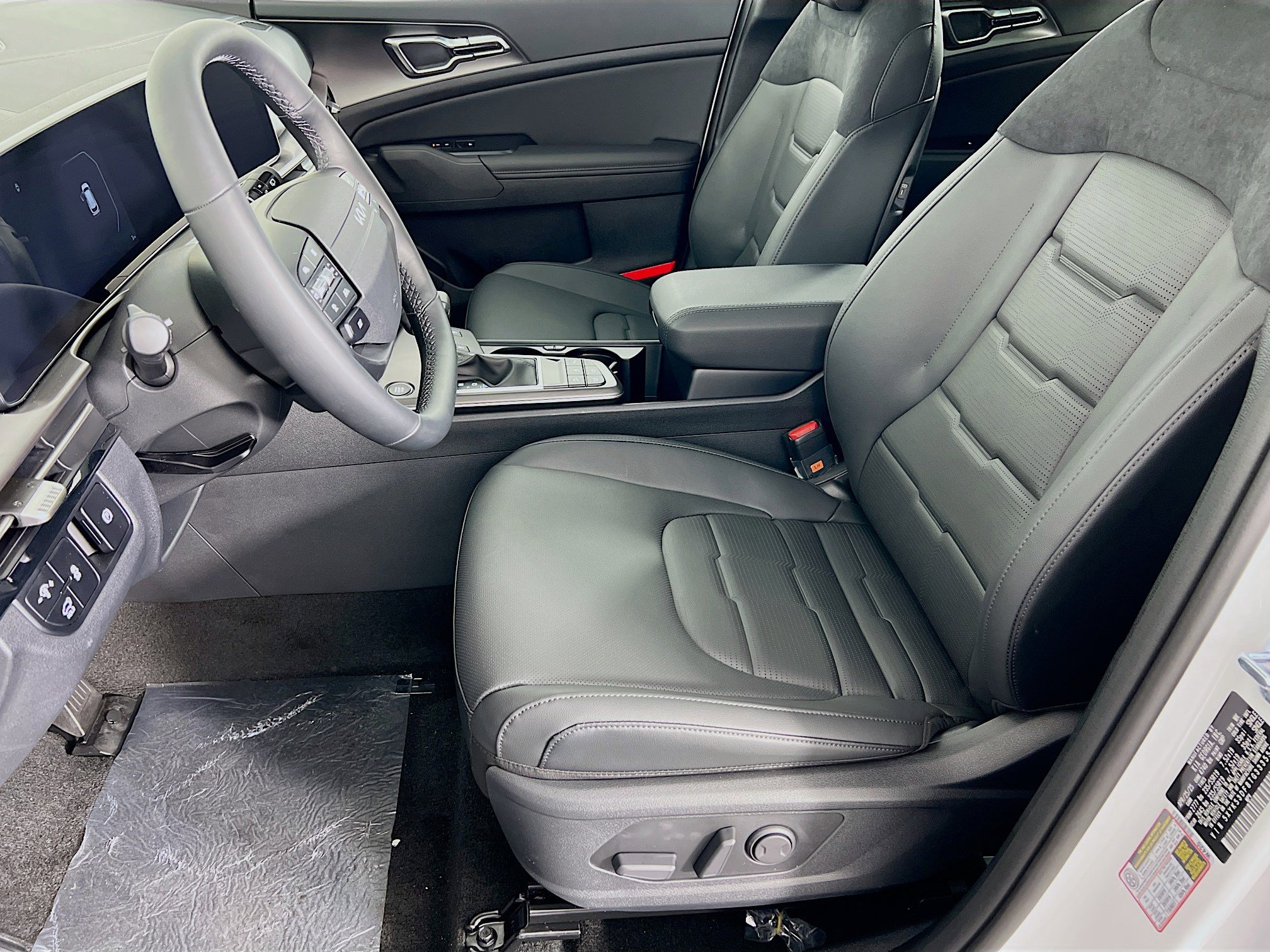 2026 Kia Sportage photo 2