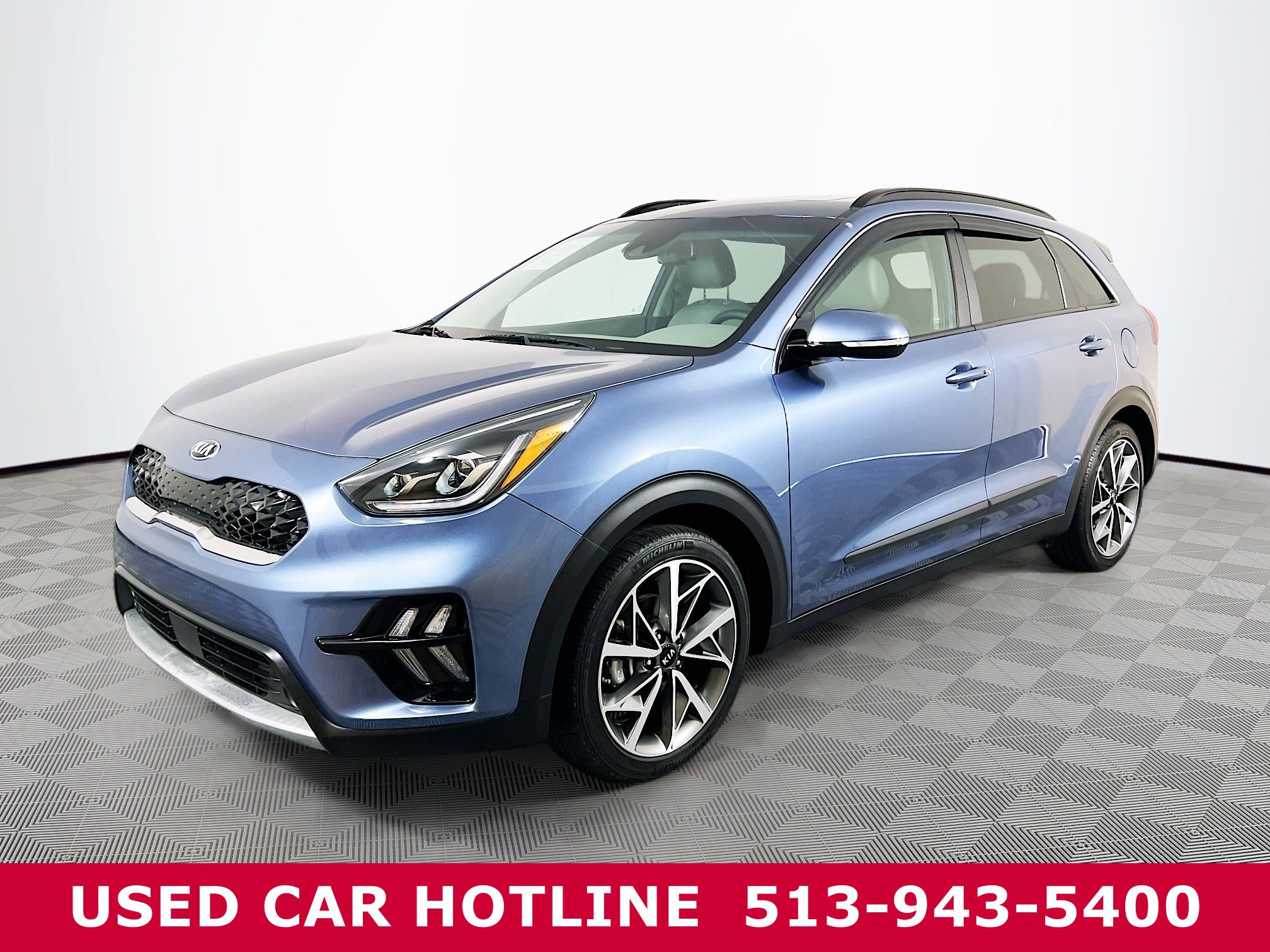 Used 2021 Kia Niro Touring SE with VIN KNDCC3LC0M5464166 for sale in Batavia, OH
