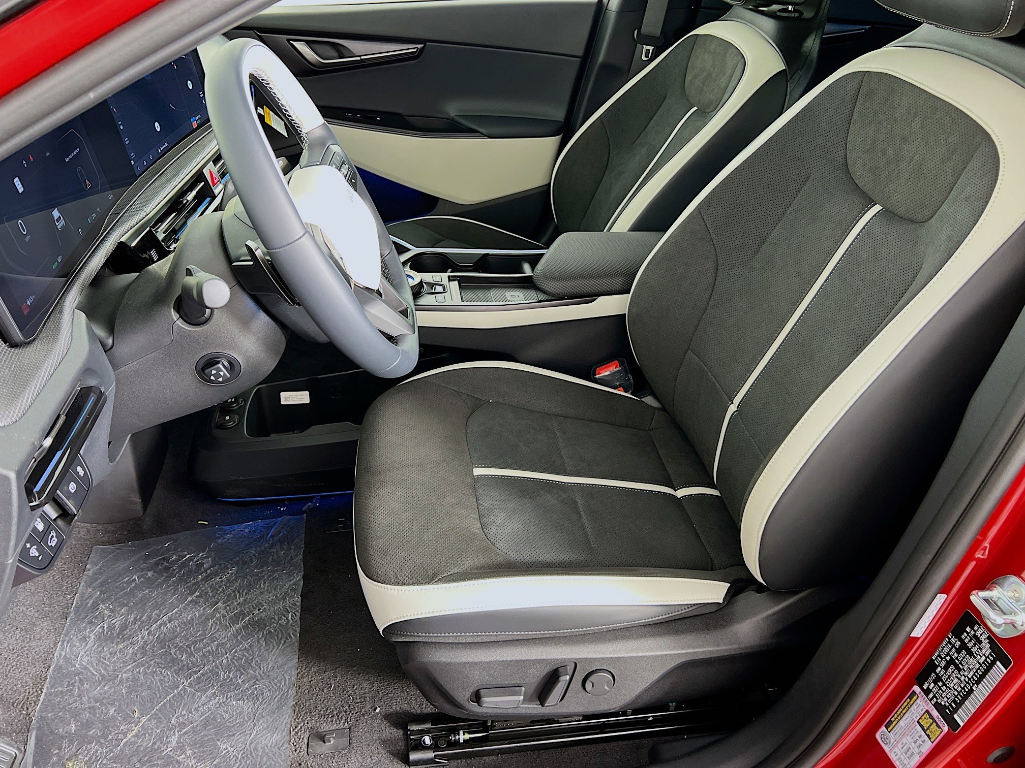 2025 Kia EV6 GT-Line photo 3