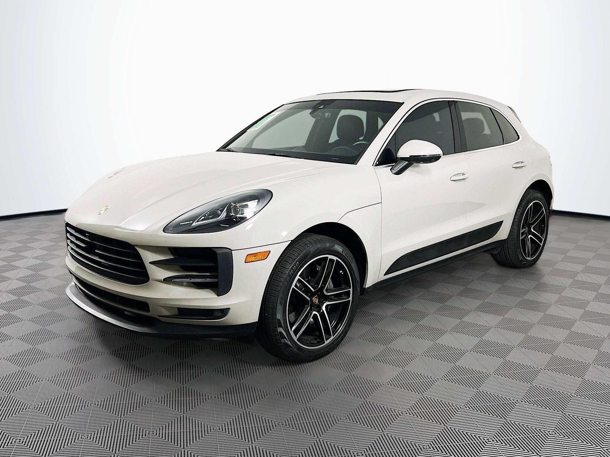 2021 Porsche Macan S photo 2