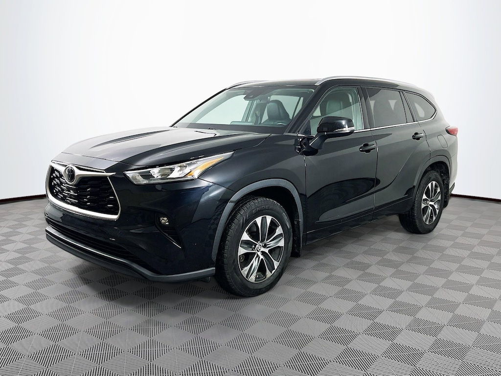 Used 2020 Toyota Highlander XLE SUV
