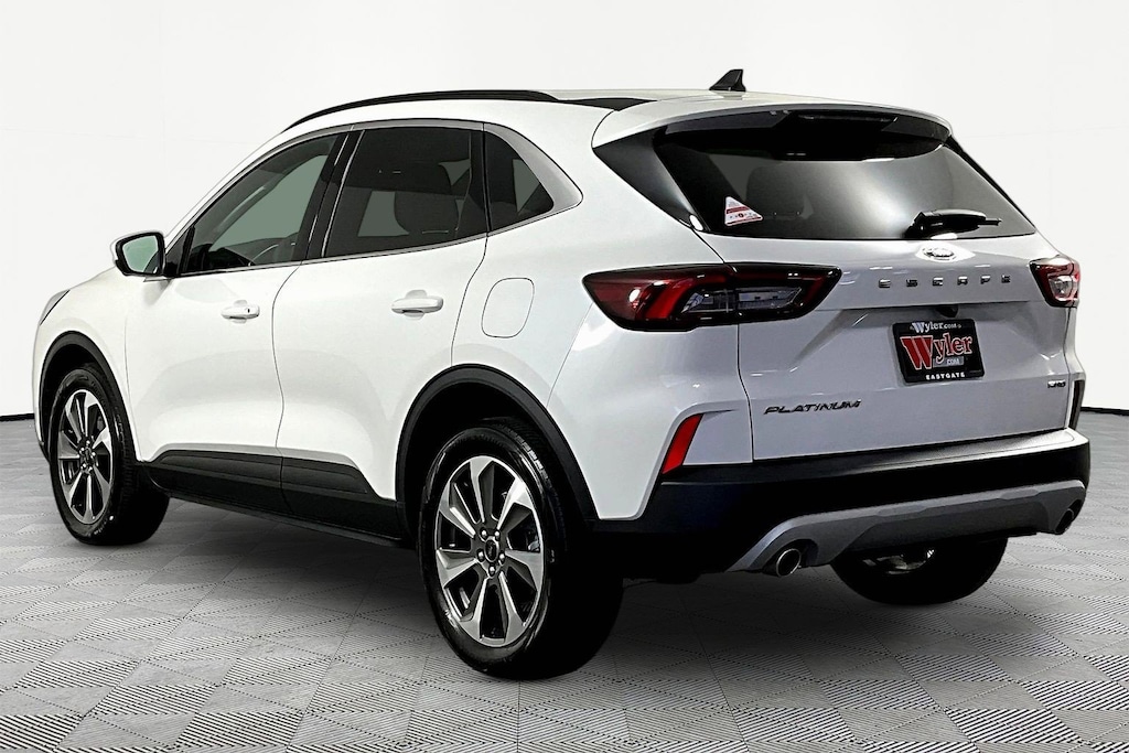 Used 2023 Ford Escape Platinum SUV