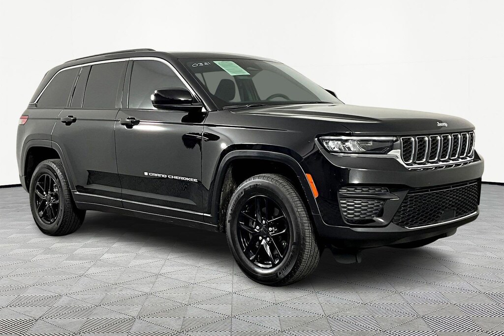 Used 2024 Jeep Grand Cherokee Laredo X SUV