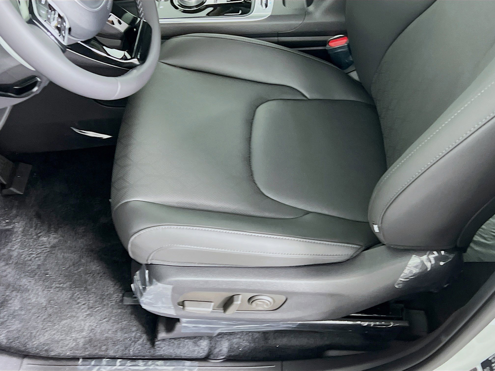 2026 Kia Carnival SX photo 3