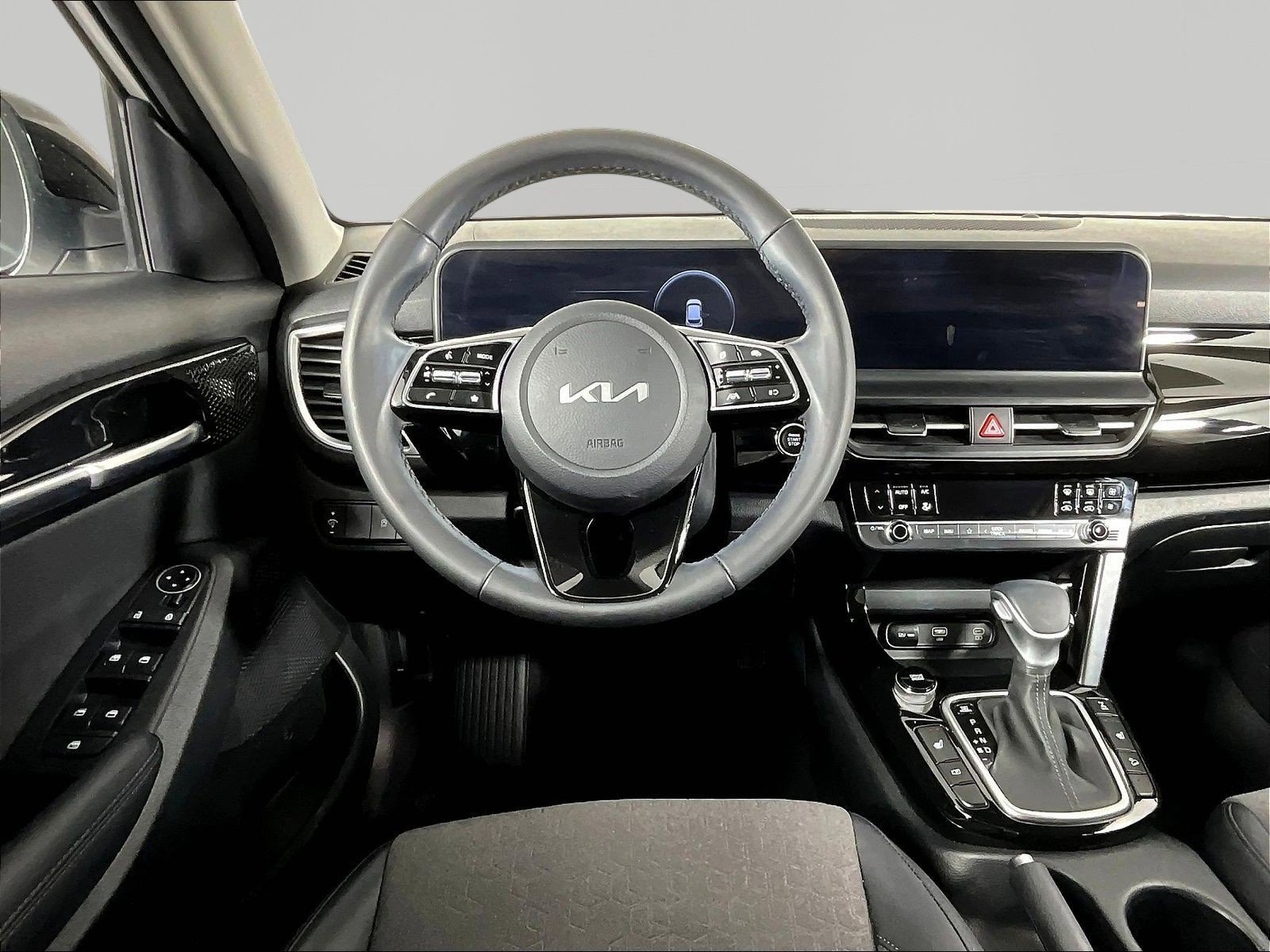 2024 Kia Seltos S - Photo 8