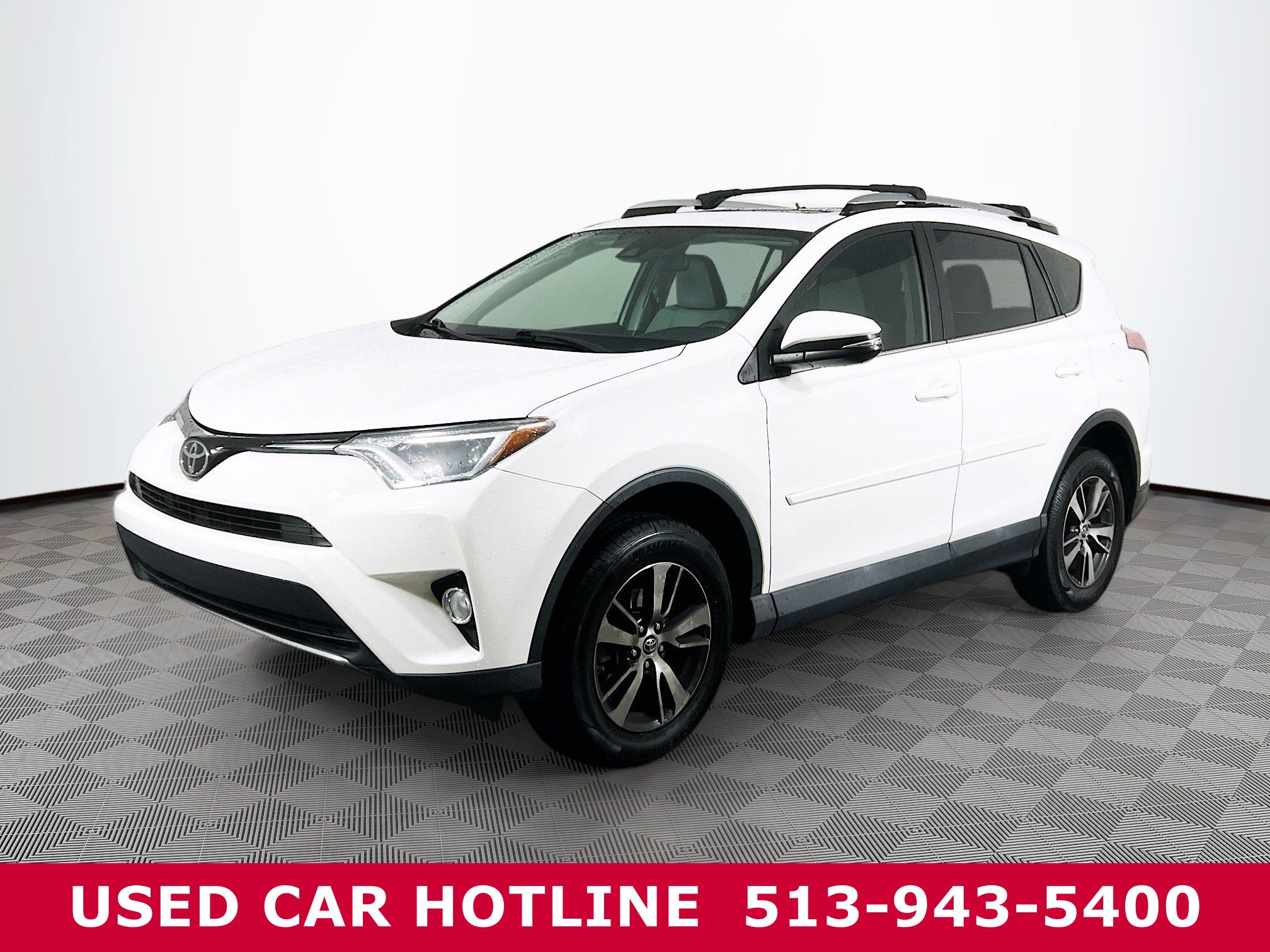 2018 Toyota RAV4 XLE photo 2
